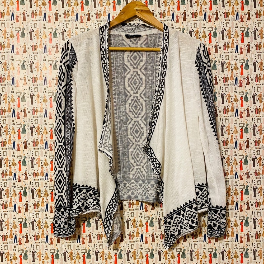 Sweet Wanderer cardigan 🖤